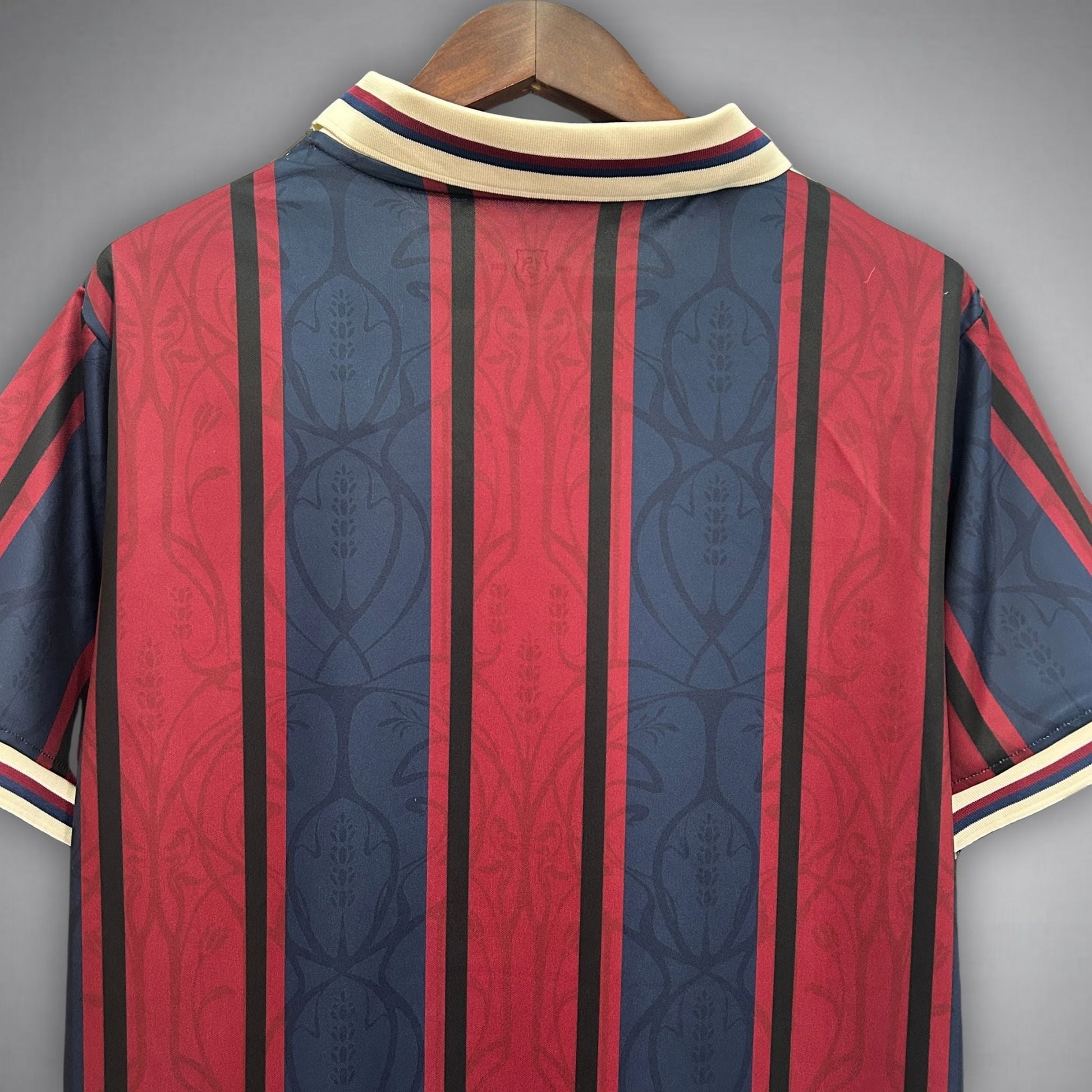 FC Barcelona "Catalan Roots" Premium Kit - FutKulture