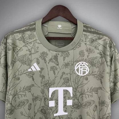 FC Bayern "Centurion" Premium Kit - FutKulture