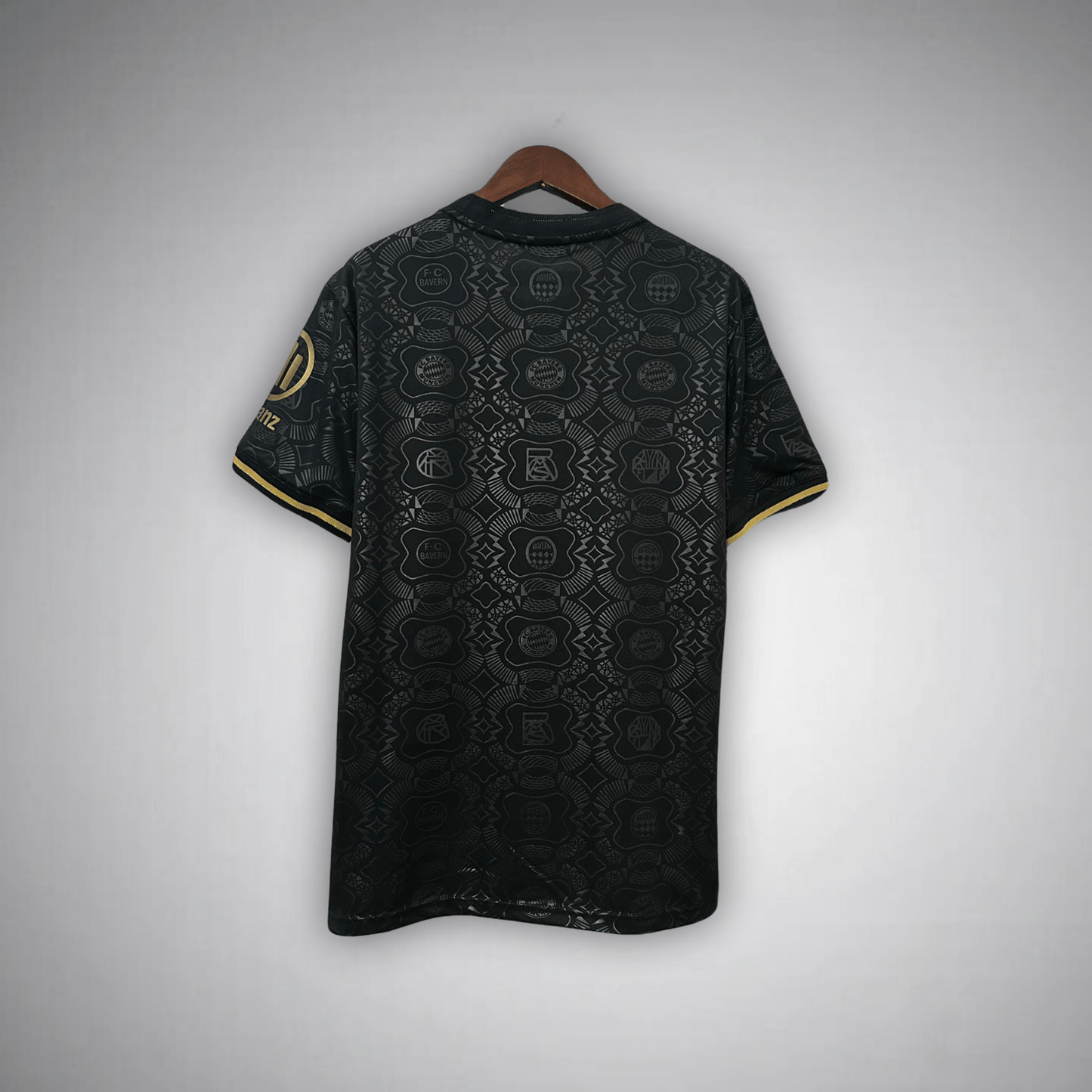 FC Bayern "Luxe Chrome" Premium Kit - FutKulture