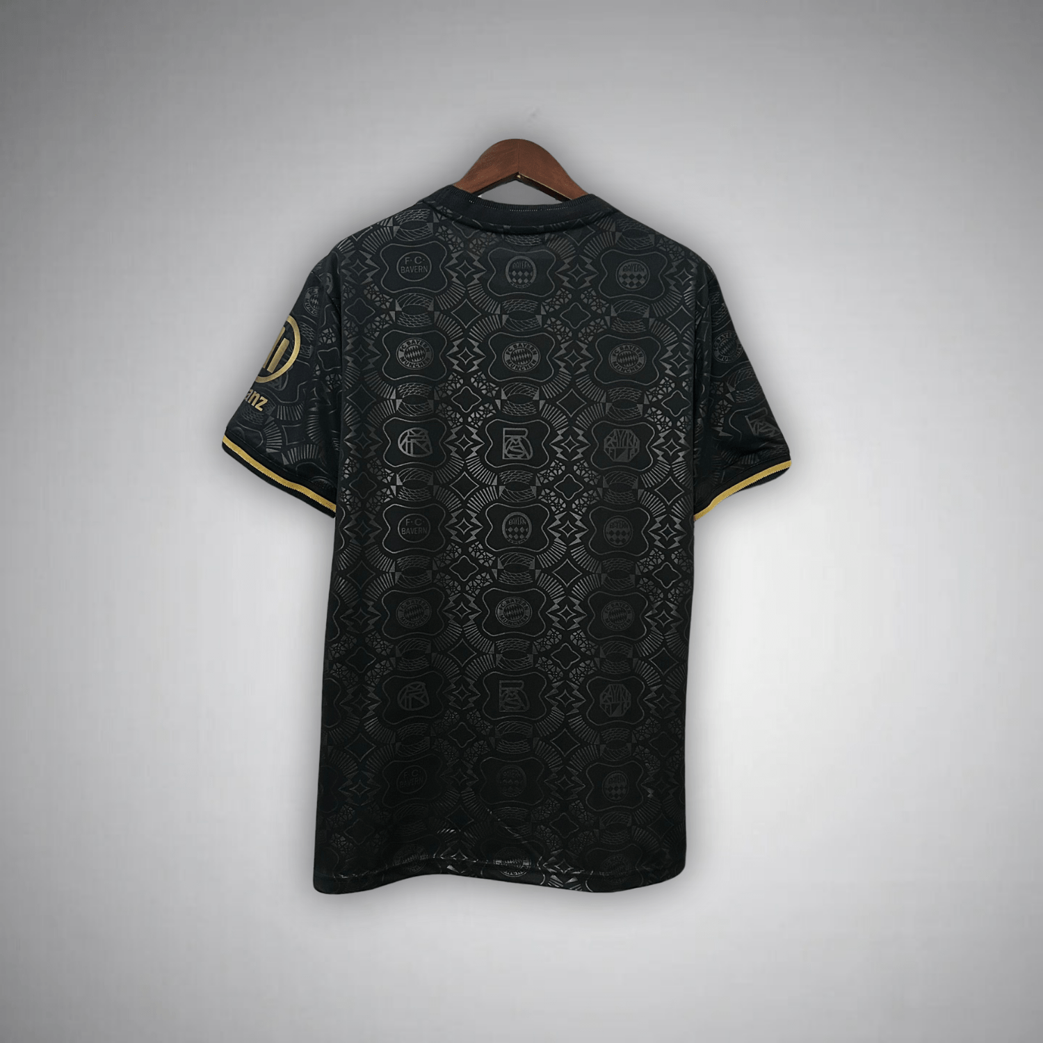 FC Bayern "Luxe Chrome" Premium Kit - FutKulture