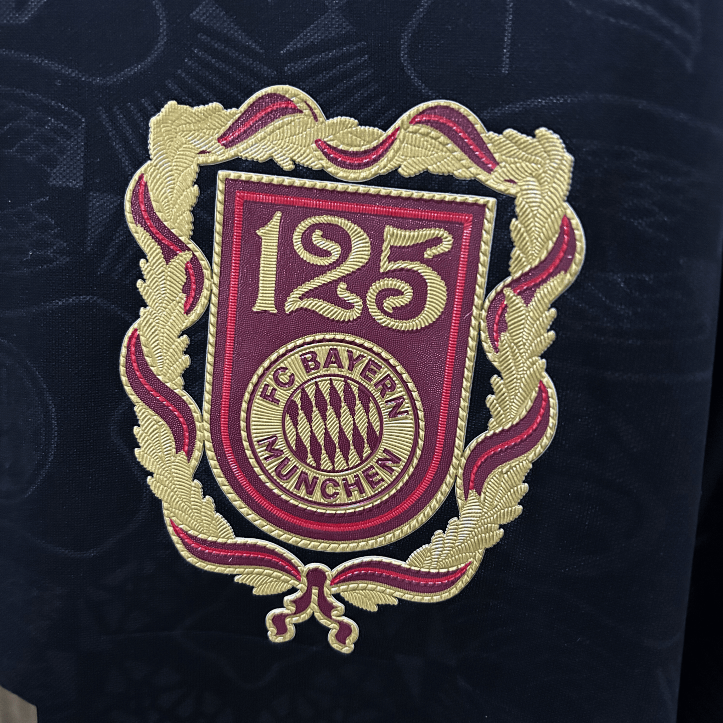 FC Bayern "Luxe Chrome" Premium Kit - FutKulture
