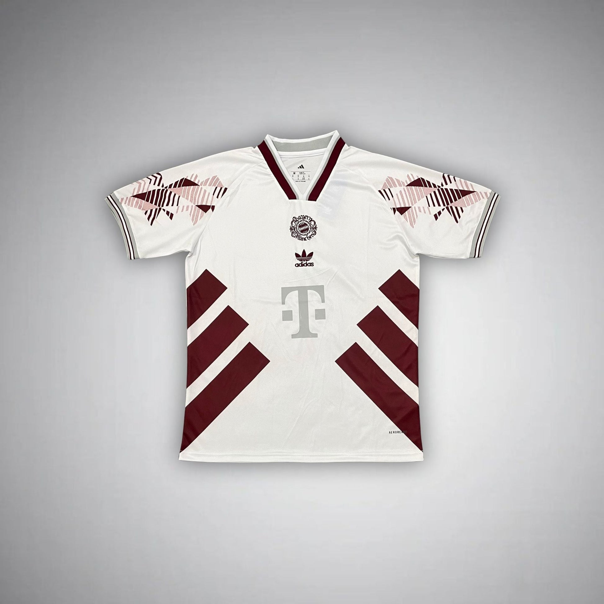 FC Bayern "Mia San Luxe" Premium Kit - FutKulture