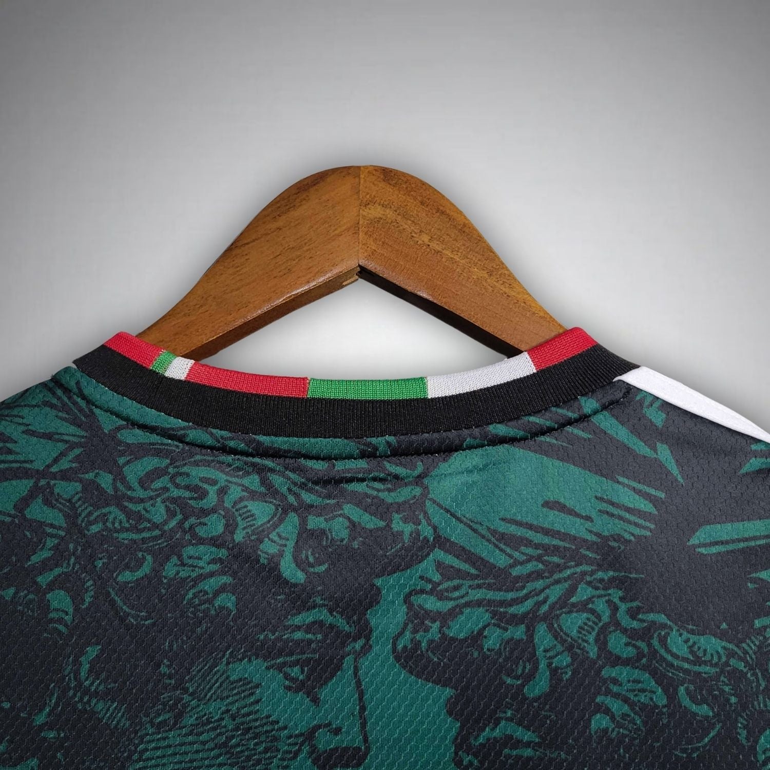 Italy "Azzuro Era" Premium Kit - FutKulture