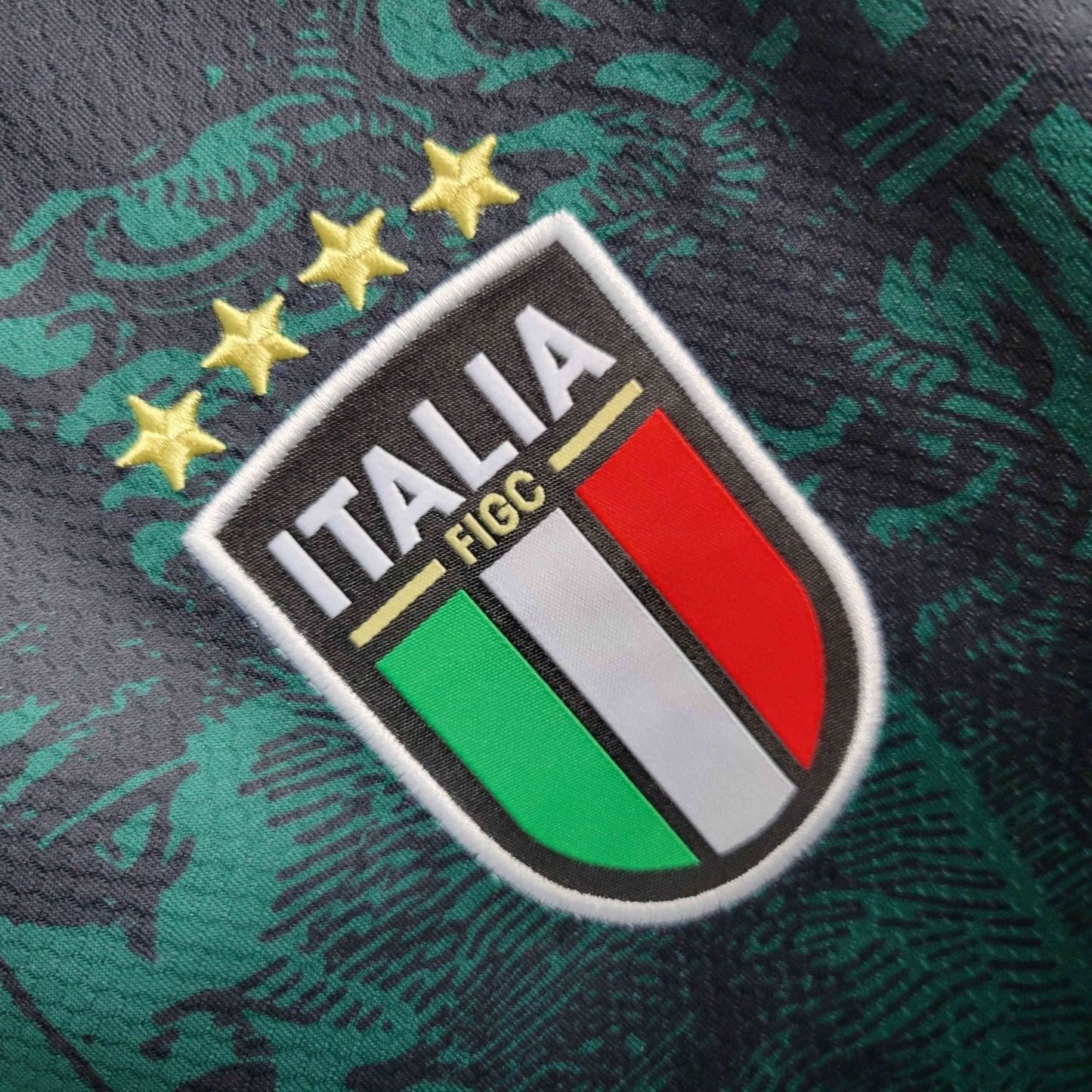 Italy "Azzuro Era" Premium Kit - FutKulture