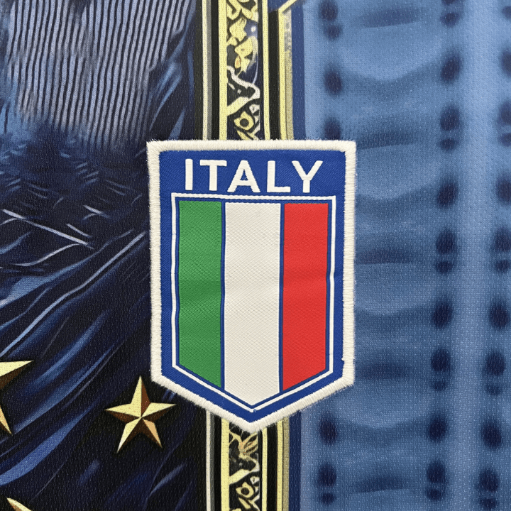 Italy "Royalty" Premium Kit - FutKulture