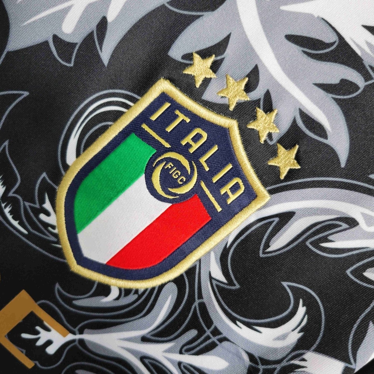 Italy "Versace" Premium Black Kit - FutKulture