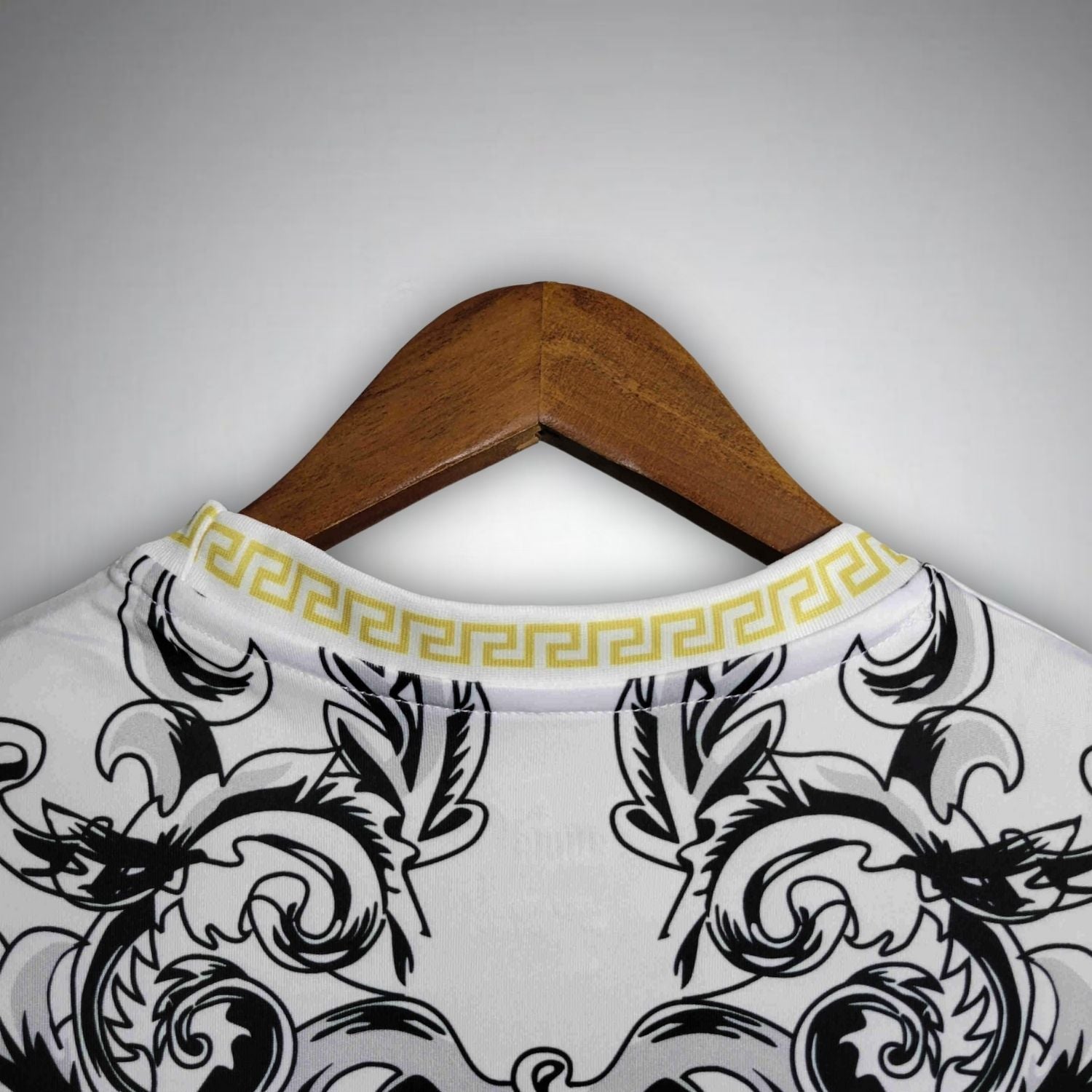 Italy "Versace" Premium White Kit - FutKulture