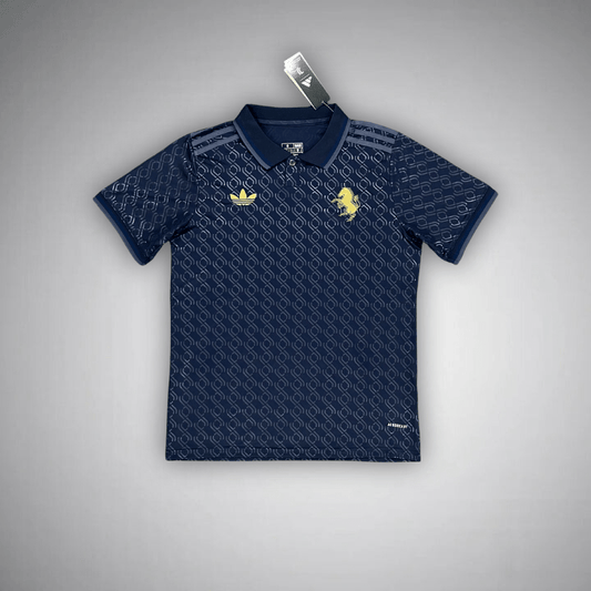 Juventus "Juve Iconica" Premium Kit - FutKulture