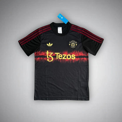 Manchester United "Trefoil Blaze" Premium Kit - FutKulture