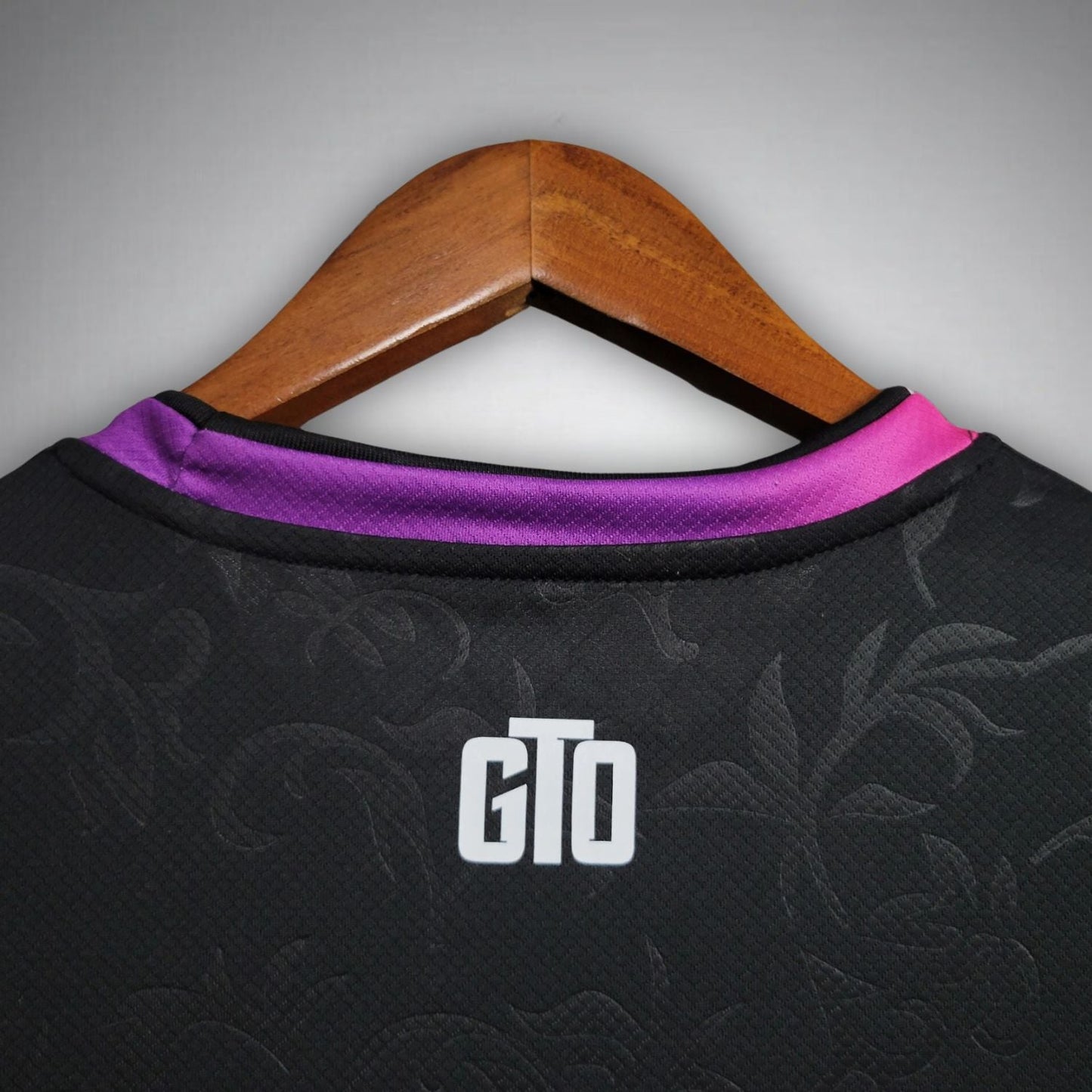 PSG "Paris Noir" Premium Kit - FutKulture