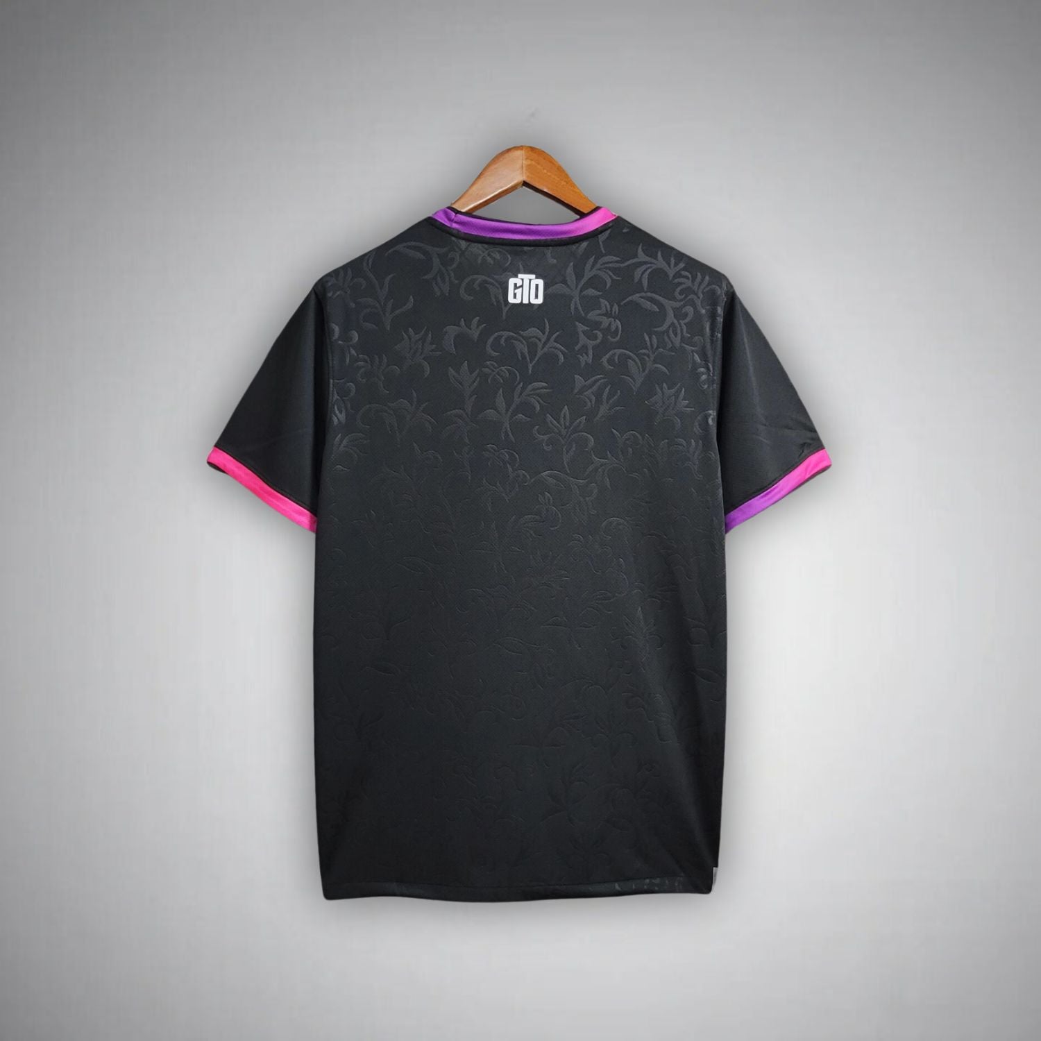 PSG "Paris Noir" Premium Kit - FutKulture