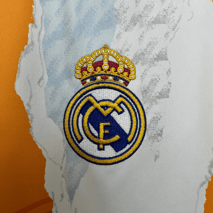 Real Madrid "Asiimov" Premium Kit - FutKulture