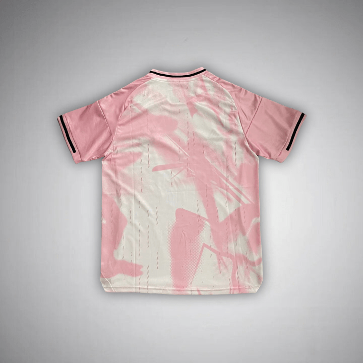 Real Madrid "Ballet Rosé" Premium Kit - FutKulture