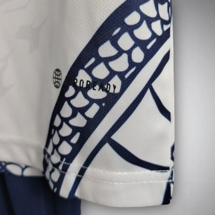 Real Madrid Dragon Blanco Premium Kids Size Kit - FutKulture