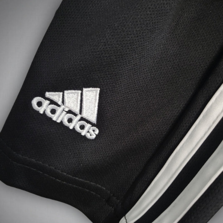 Real Madrid "Dragon Negro" Premium Kids Size Kit - FutKulture