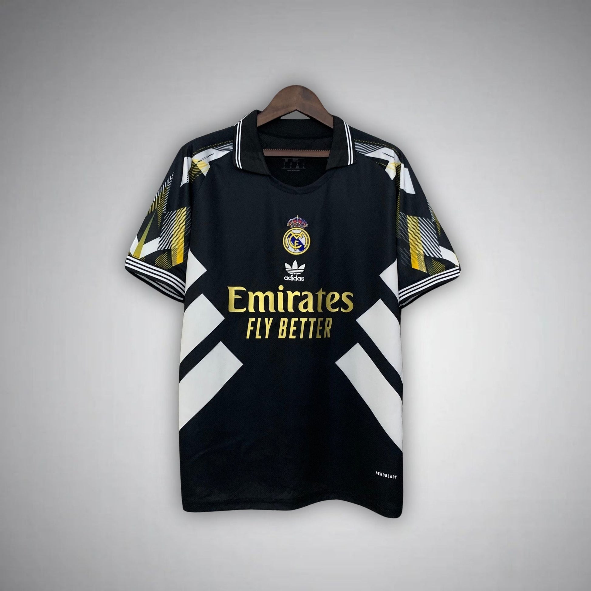 Real Madrid "Nocturno" Premium Kit - FutKulture