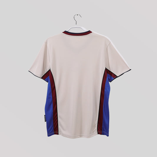 Barcelona 2002/03 Away Kit