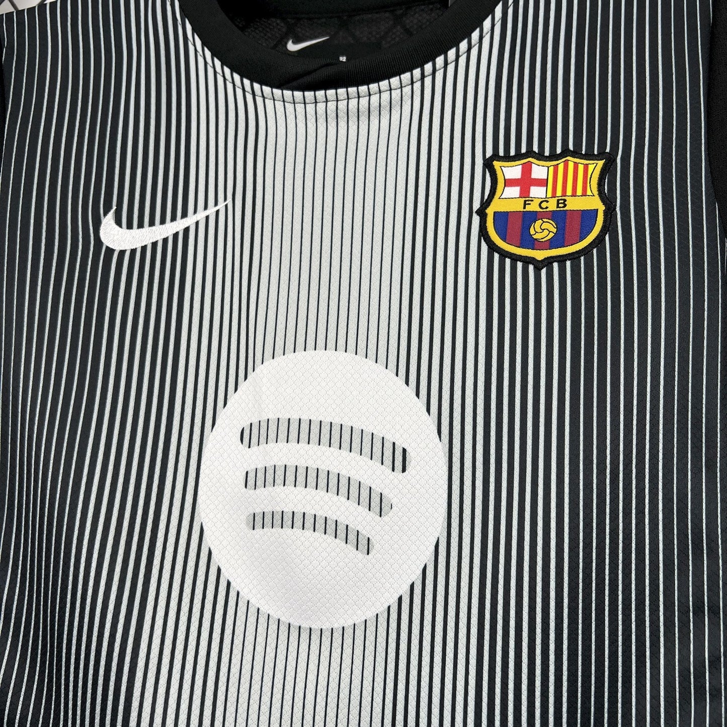 2025/2026 Barcelona Black Goalkeeper Football Kit
