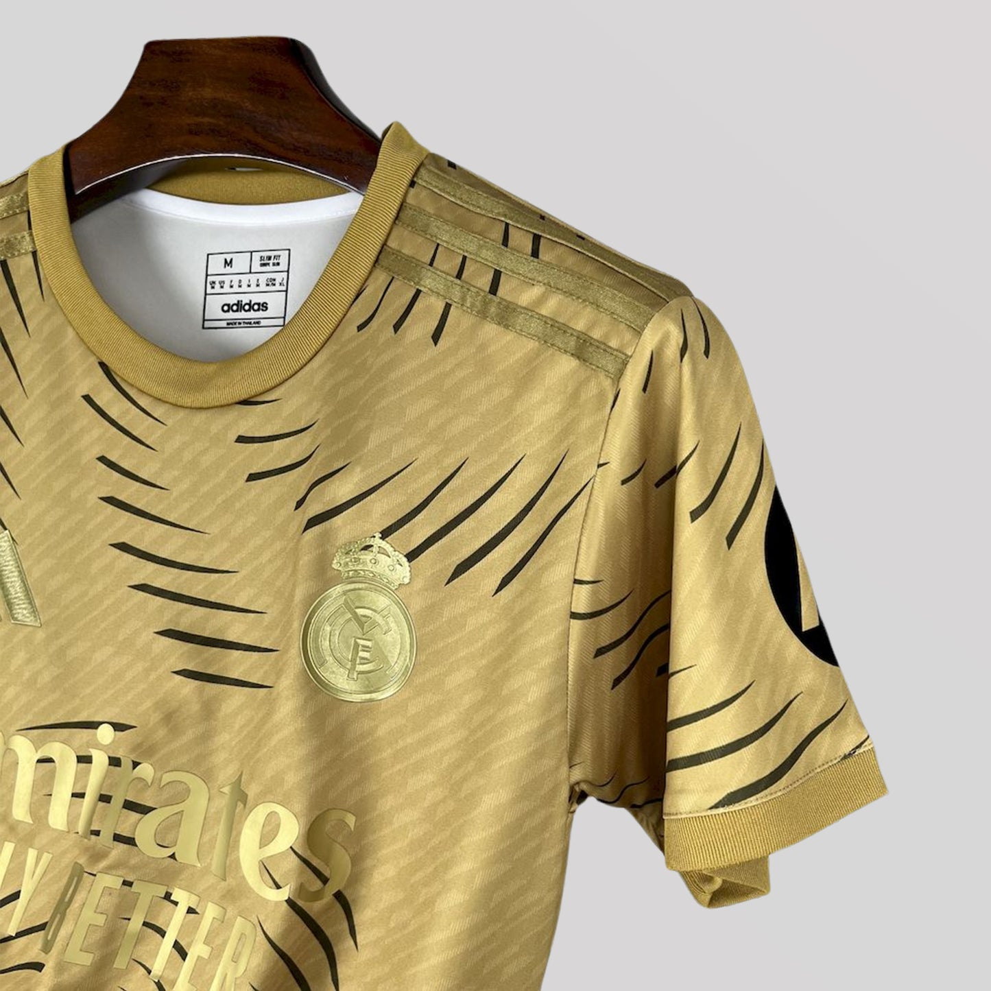 Real Madrid "Golden" Premium Kit - FutKulture